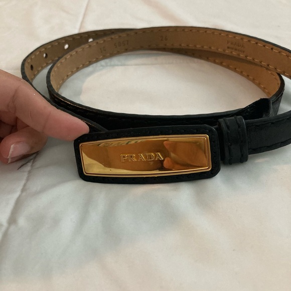 FANCY BLACK LEATHER PRADA BELT - Picture 6 of 9